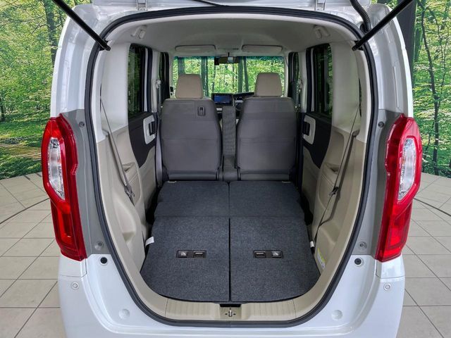 HONDA N BOX 2019 Image 31