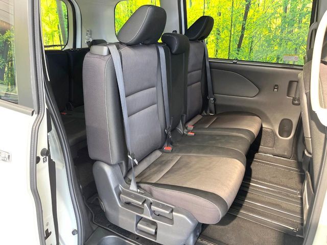 NISSAN SERENA  S-HYBRID 2017 Image 31