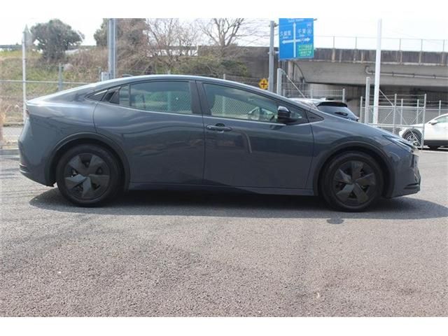 TOYOTA PRIUS 2023 Image 31