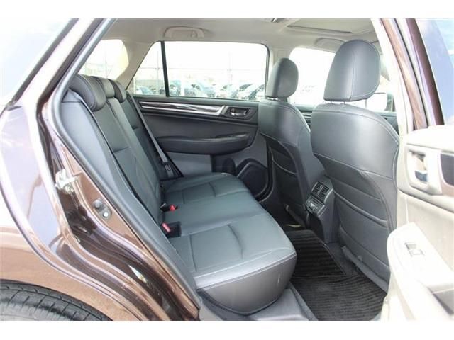 SUBARU LEGACY OUTBACK 2018 Image 31