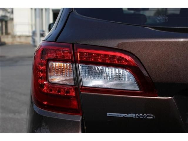 SUBARU LEGACY OUTBACK 2018 Image 31