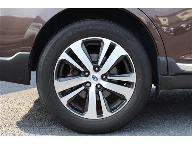 SUBARU LEGACY OUTBACK 2018 Image 31