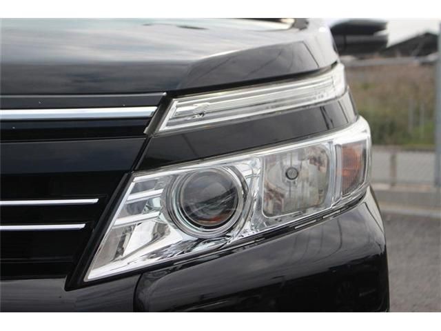 TOYOTA VOXY 2016 Image 31