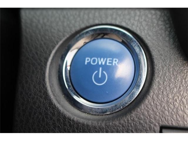 TOYOTA CAMRY HYBRID 2019 Image 31