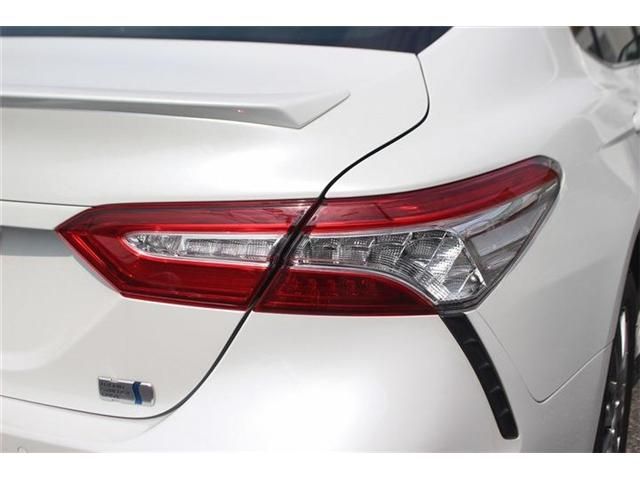TOYOTA CAMRY HYBRID 2019 Image 31