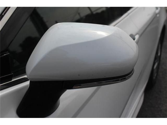 TOYOTA CAMRY HYBRID 2019 Image 31