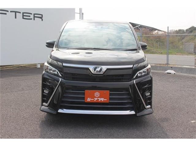 TOYOTA VOXY 2017 Image 31