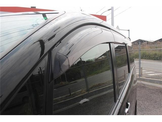 TOYOTA VOXY 2017 Image 31