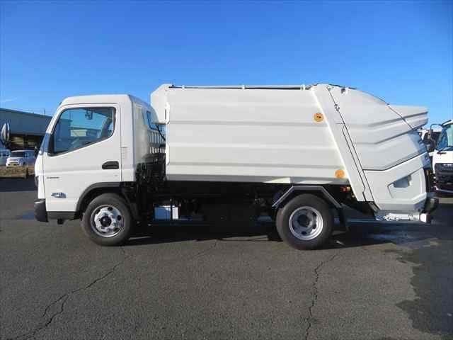 MITSUBISHI CANTER 2025 Image 31