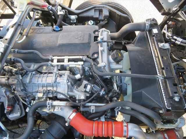 MITSUBISHI CANTER 2025 Image 31