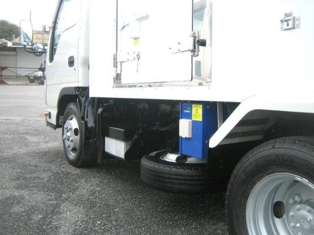 ISUZU ELF 2022 Image 31