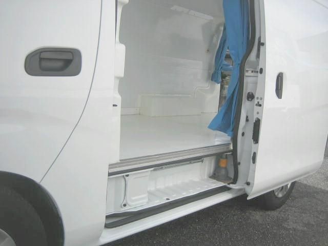 NISSAN CARAVAN VAN 2WD 2021 Image 31