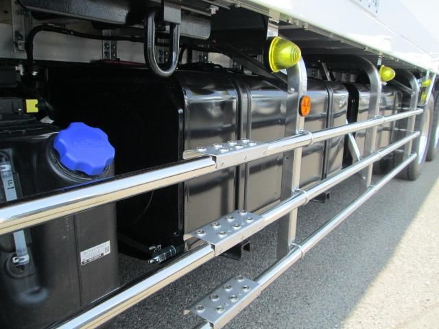 HINO PROFIA 2025 Image 31