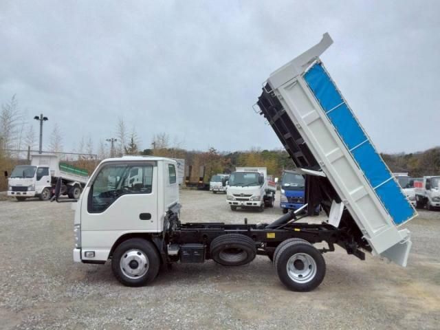 ISUZU ELF 2015 Image 31