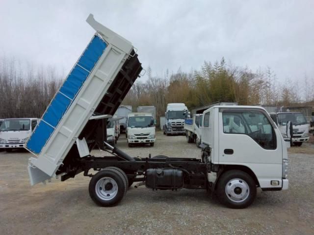 ISUZU ELF 2015 Image 31