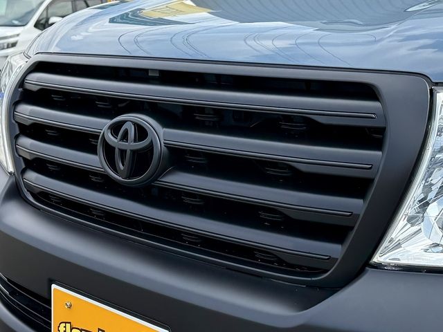 TOYOTA LANDCRUISER WAGON 2010 Image 31