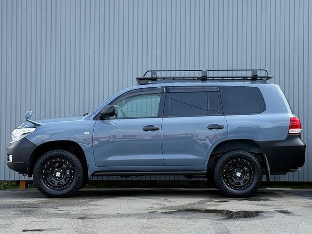 TOYOTA LANDCRUISER WAGON 2010 Image 31
