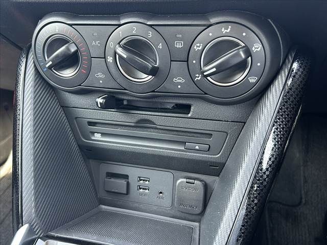 MAZDA DEMIO 2017 Image 31