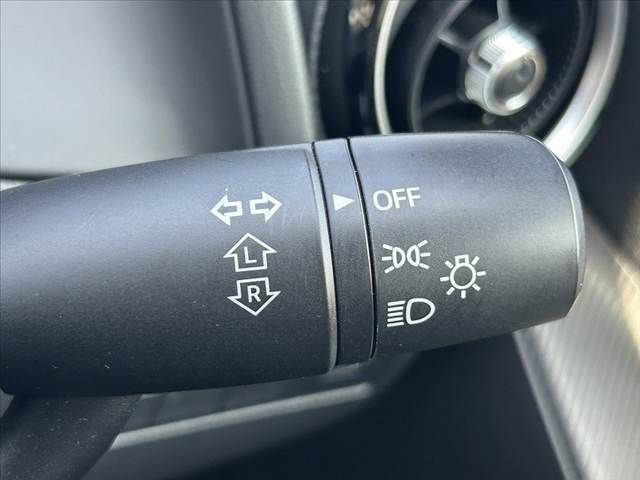 MAZDA DEMIO 2017 Image 31