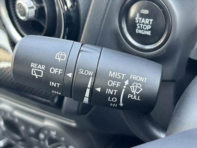 MAZDA DEMIO 2017 Image 31