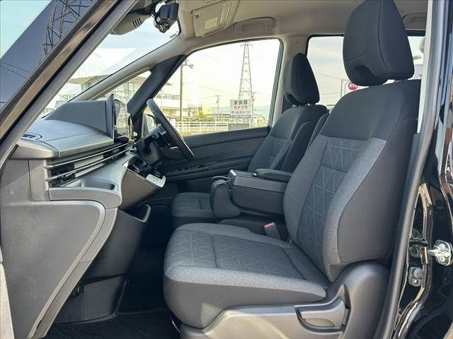 NISSAN SERENA  WG 2025 Image 31