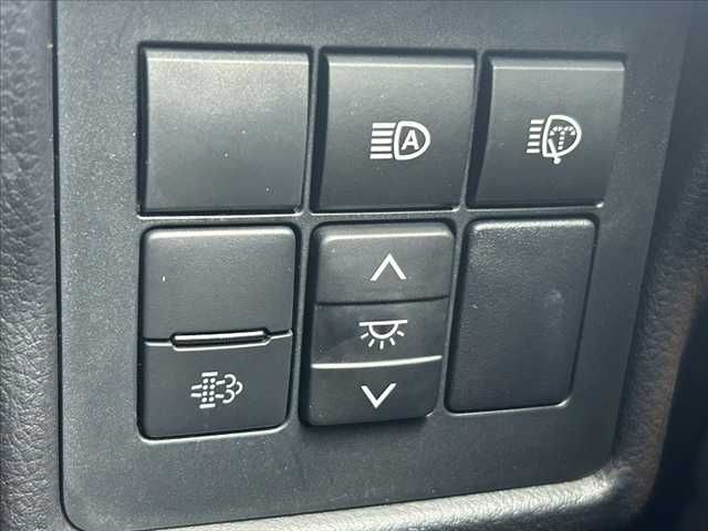 TOYOTA LANDCRUISER PRADO 2023 Image 31