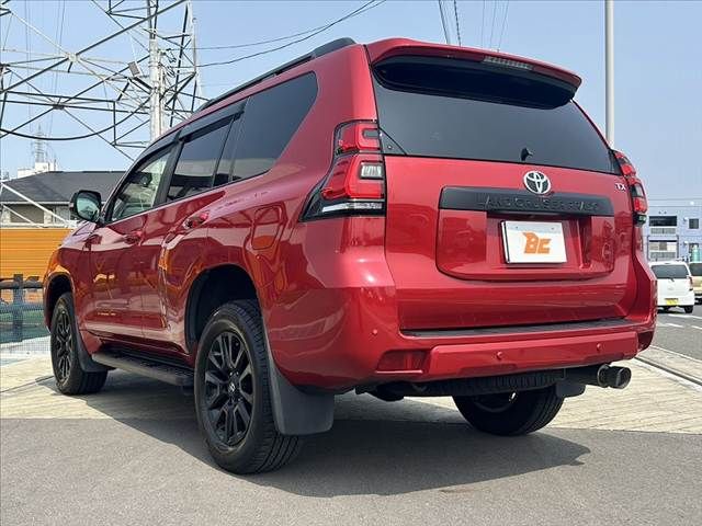 TOYOTA LANDCRUISER PRADO 2023 Image 31