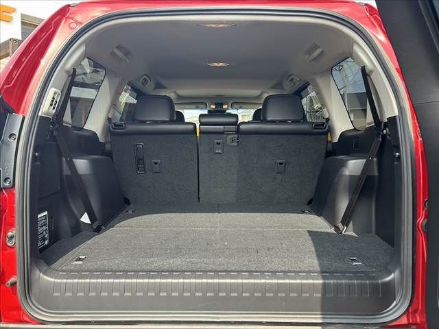 TOYOTA LANDCRUISER PRADO 2023 Image 31