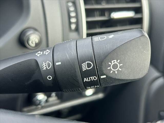 TOYOTA LANDCRUISER PRADO 2023 Image 31