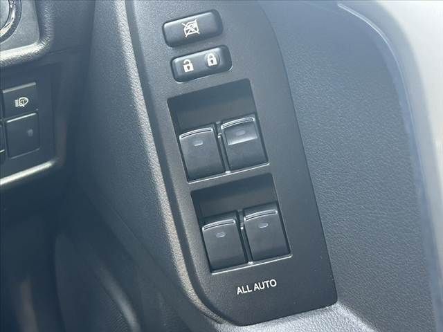 TOYOTA LANDCRUISER PRADO 2023 Image 31