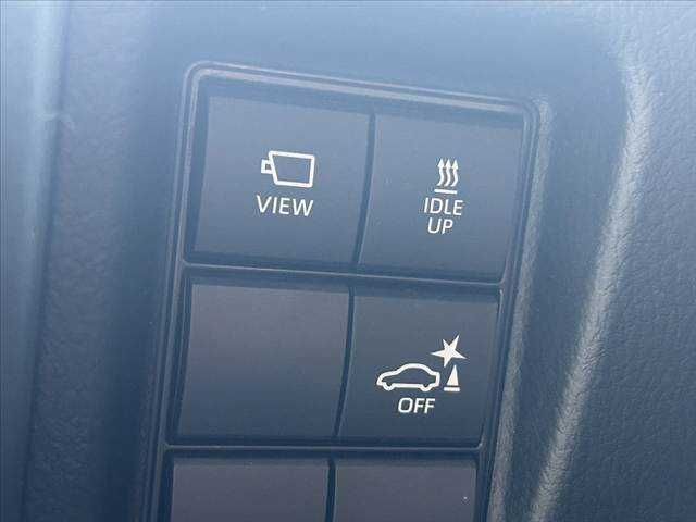 TOYOTA LANDCRUISER PRADO 2023 Image 31