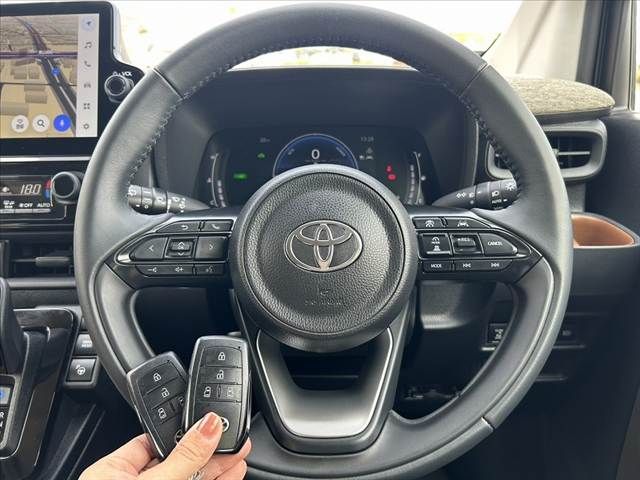 TOYOTA SIENTA HYBRID 2023 Image 31