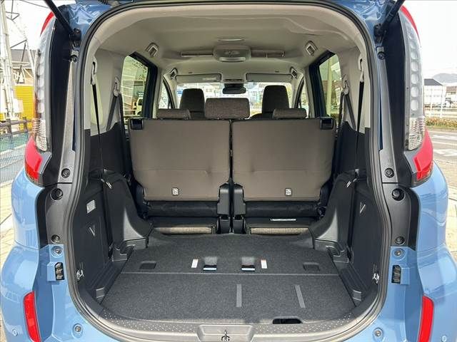 TOYOTA SIENTA HYBRID 2023 Image 31