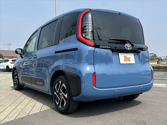 TOYOTA SIENTA HYBRID 2023 Image 31