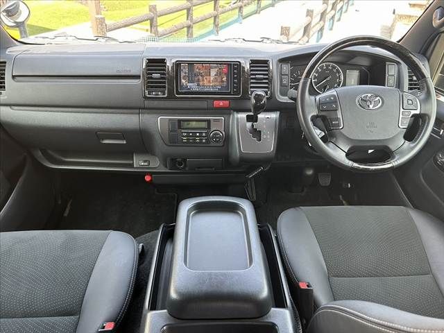 TOYOTA HIACE VAN 4WD 2023 Image 31