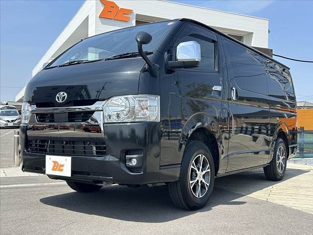 TOYOTA HIACE VAN 4WD 2023 Image 31