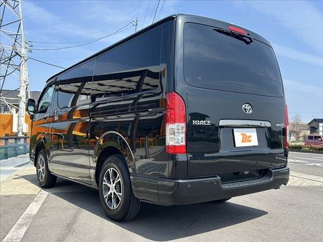 TOYOTA HIACE VAN 4WD 2023 Image 31