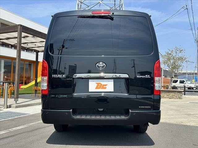 TOYOTA HIACE VAN 4WD 2023 Image 31