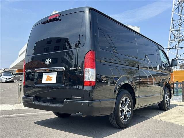 TOYOTA HIACE VAN 4WD 2023 Image 31