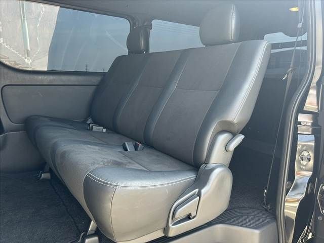 TOYOTA HIACE VAN 4WD 2023 Image 31