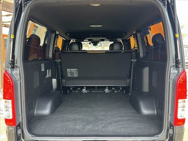 TOYOTA HIACE VAN 4WD 2023 Image 31