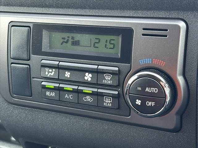 TOYOTA HIACE VAN 4WD 2023 Image 31