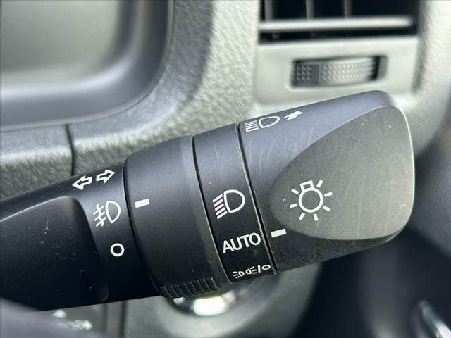 TOYOTA HIACE VAN 4WD 2023 Image 31