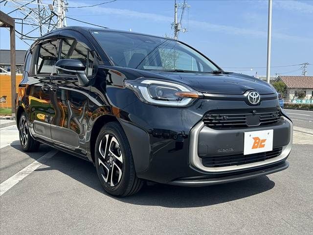 TOYOTA SIENTA HYBRID 2024 Image 31