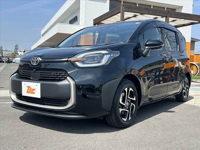 TOYOTA SIENTA HYBRID 2024 Image 31