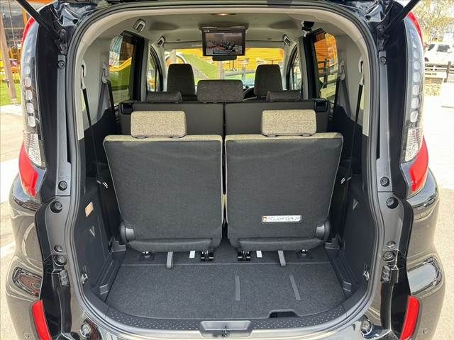 TOYOTA SIENTA HYBRID 2024 Image 31