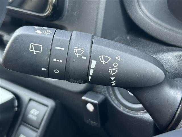 TOYOTA SIENTA HYBRID 2024 Image 31