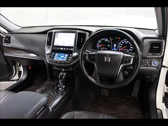 TOYOTA CROWN SEDAN HYBRID 2014 Image 31