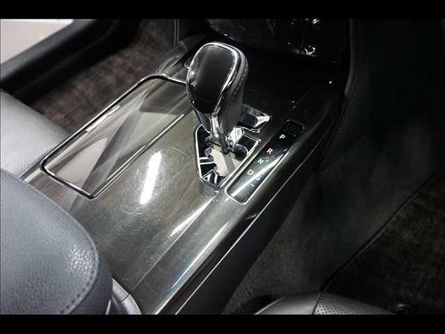 TOYOTA CROWN SEDAN HYBRID 2014 Image 31