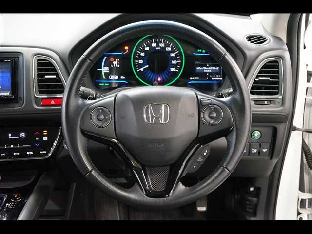 HONDA VEZEL HYBRID 2015 Image 31